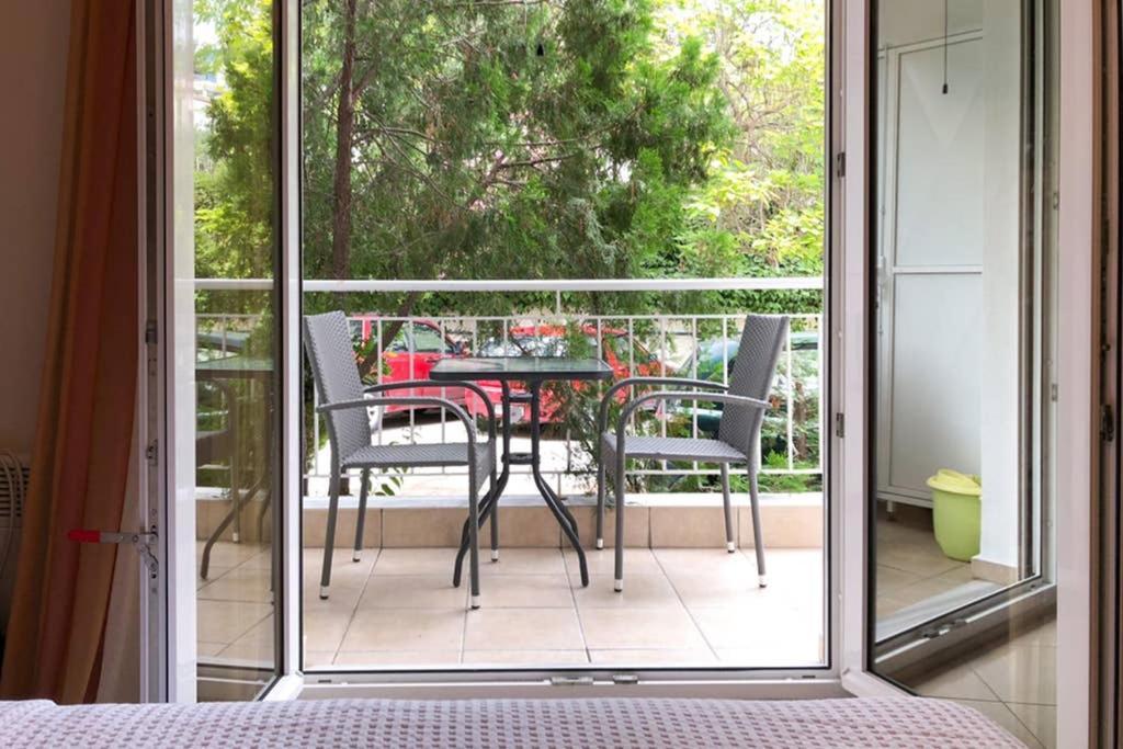 Cozy Studio Near The Beach Nea Iraklitsa Екстериор снимка